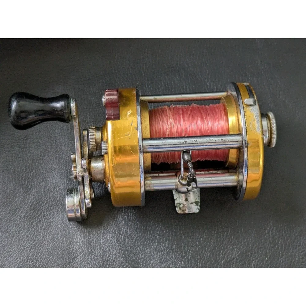 Penn Reels Levelmatic 930 Bait Casting Reel Gold Working